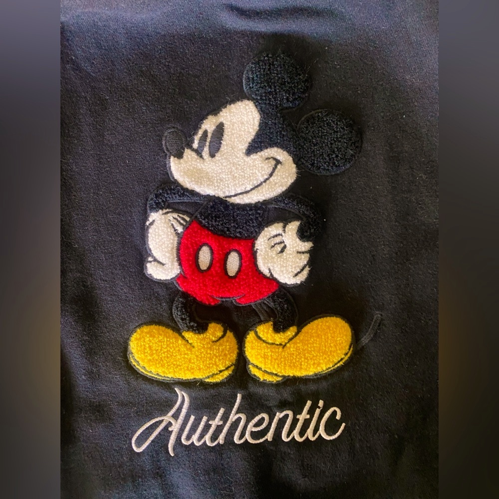 Disney Black Crewneck Mickey Mouse Sweater like new no call outs - Picture 4 of 7